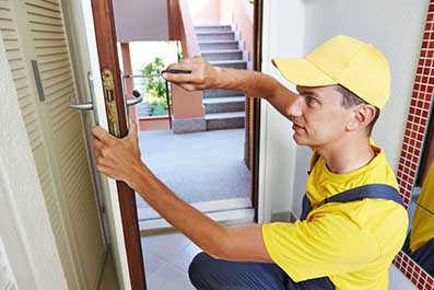 Hiring a Qualified Residential Locksmith
